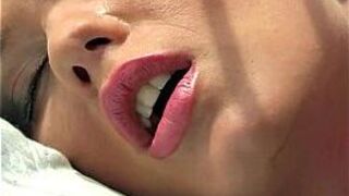 Exhibitionist in lingerie masturbates - porn video
