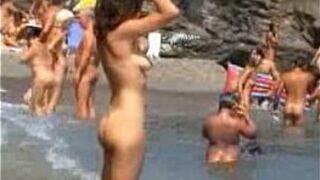 Voyeur video of sexy gfs nude at the beach - porn video