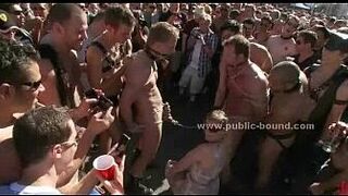Gay man in leather leish sadomaso gang - porn video