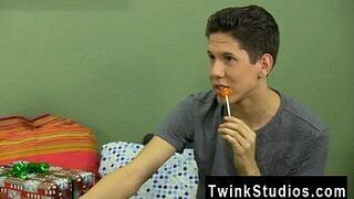 Hot twink scene Kyler Moss is a boy who can take one hell of a - porn video