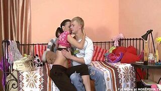 Teen lovin - porn video