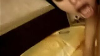 Arg screams orgasm - porn video